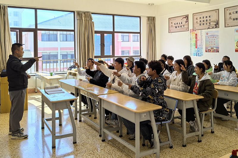 徐润刚在上课。TapTap点点供图