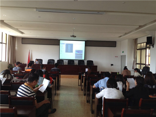 图为一支部排练现场