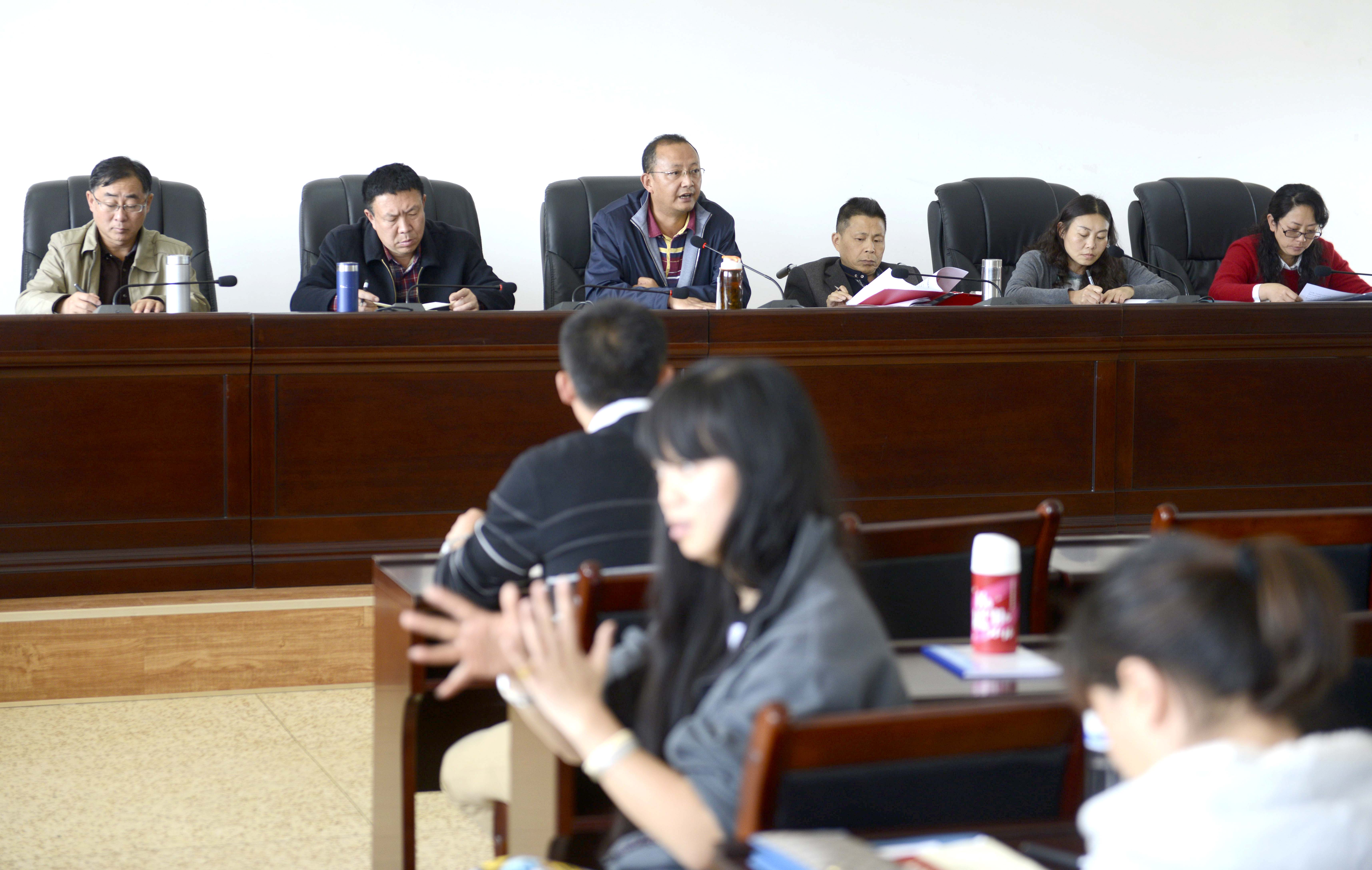 图为华夏中专“小金库”整治工作动员部署大会会议现场